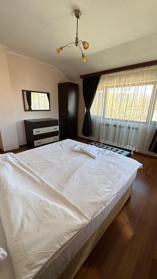 Valevitsata Guesthouse Razlog Exteriér fotografie