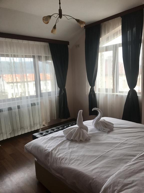 Valevitsata Guesthouse Razlog Exteriér fotografie